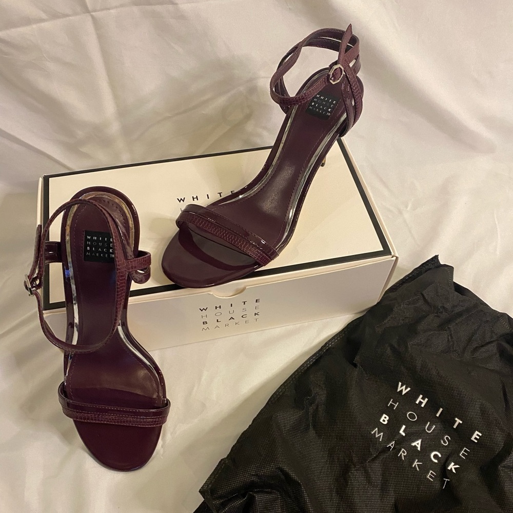 White House Black Market Amabel Empire Plum Heels Size 9